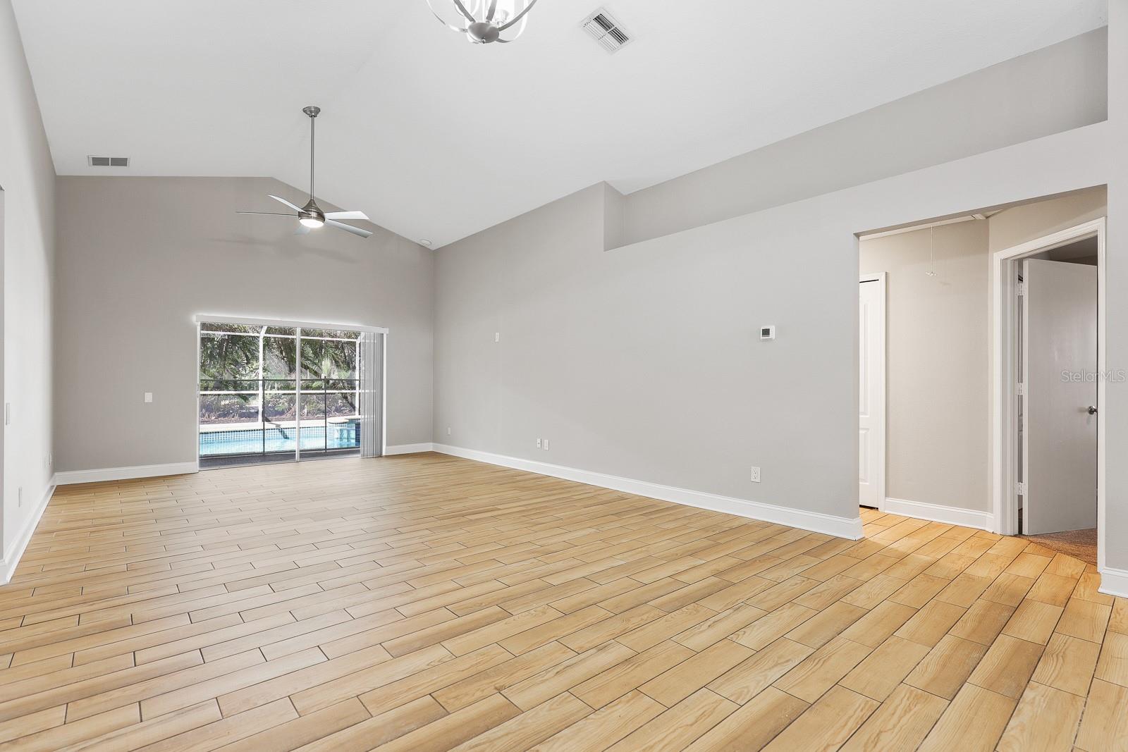 Image 14 of 36 For 4214 Pine Isle Drive