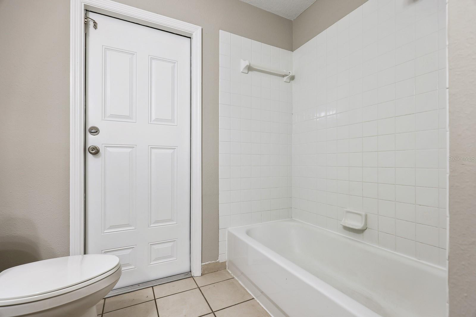 Image 27 of 36 For 4214 Pine Isle Drive