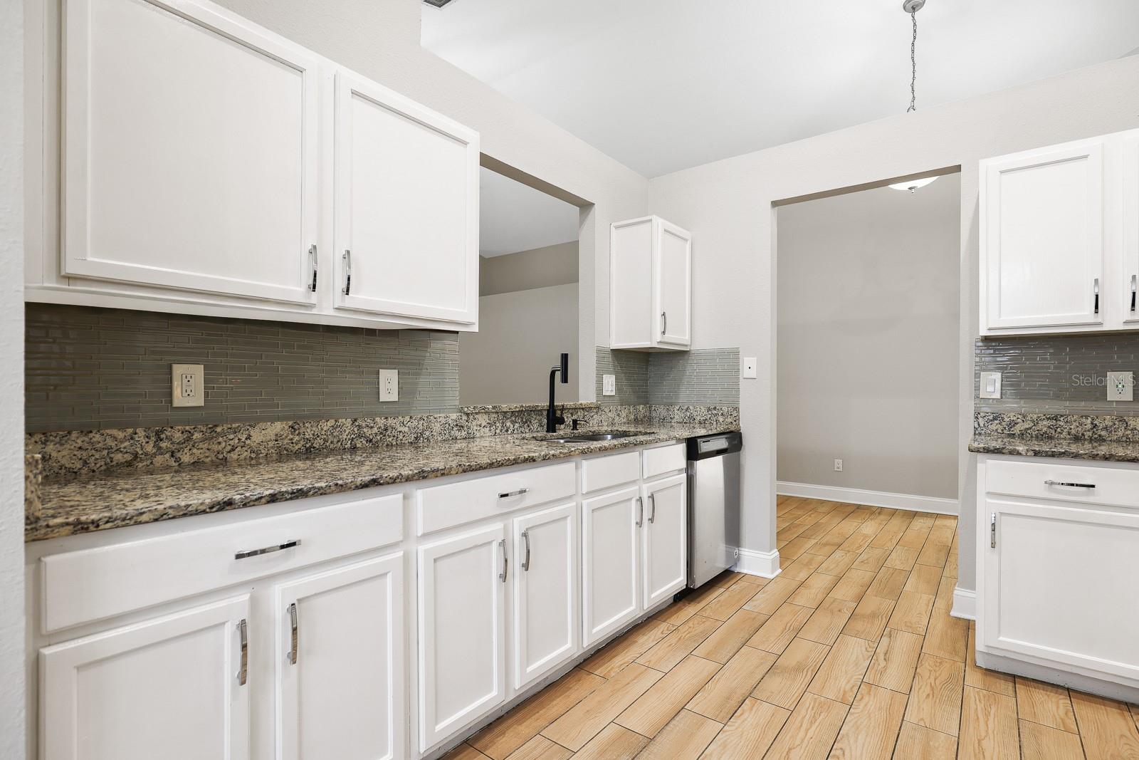 Image 8 of 36 For 4214 Pine Isle Drive