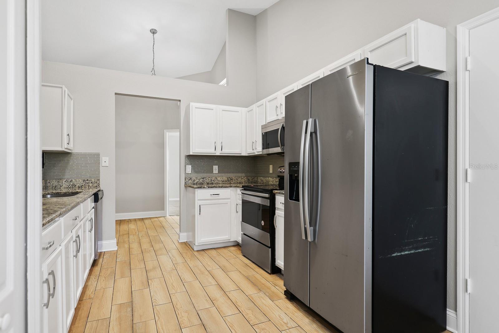 Image 9 of 36 For 4214 Pine Isle Drive