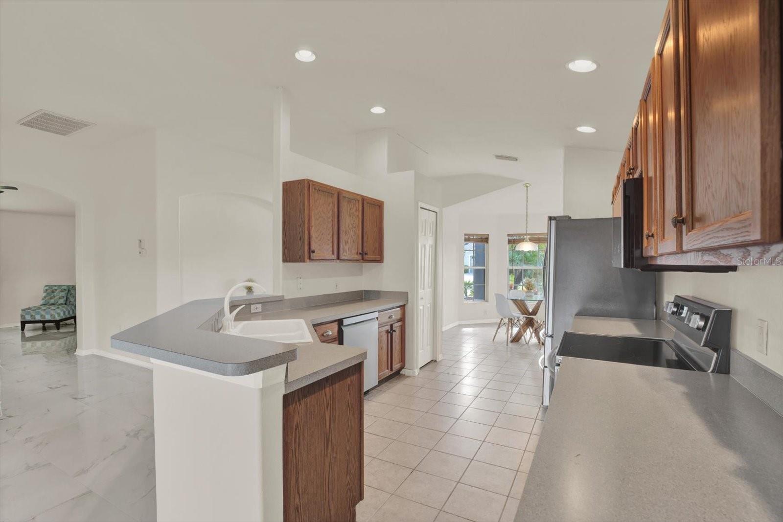 Image 9 of 49 For 1851 Arbor Knoll Loop