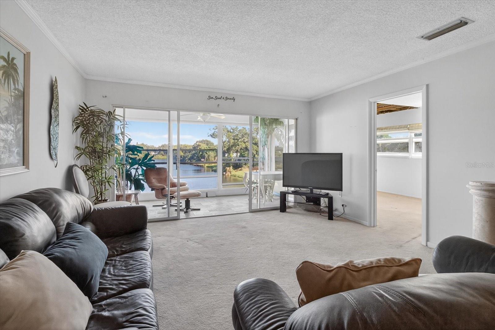 Image 10 of 30 For 1301 Hercules Avenue 22