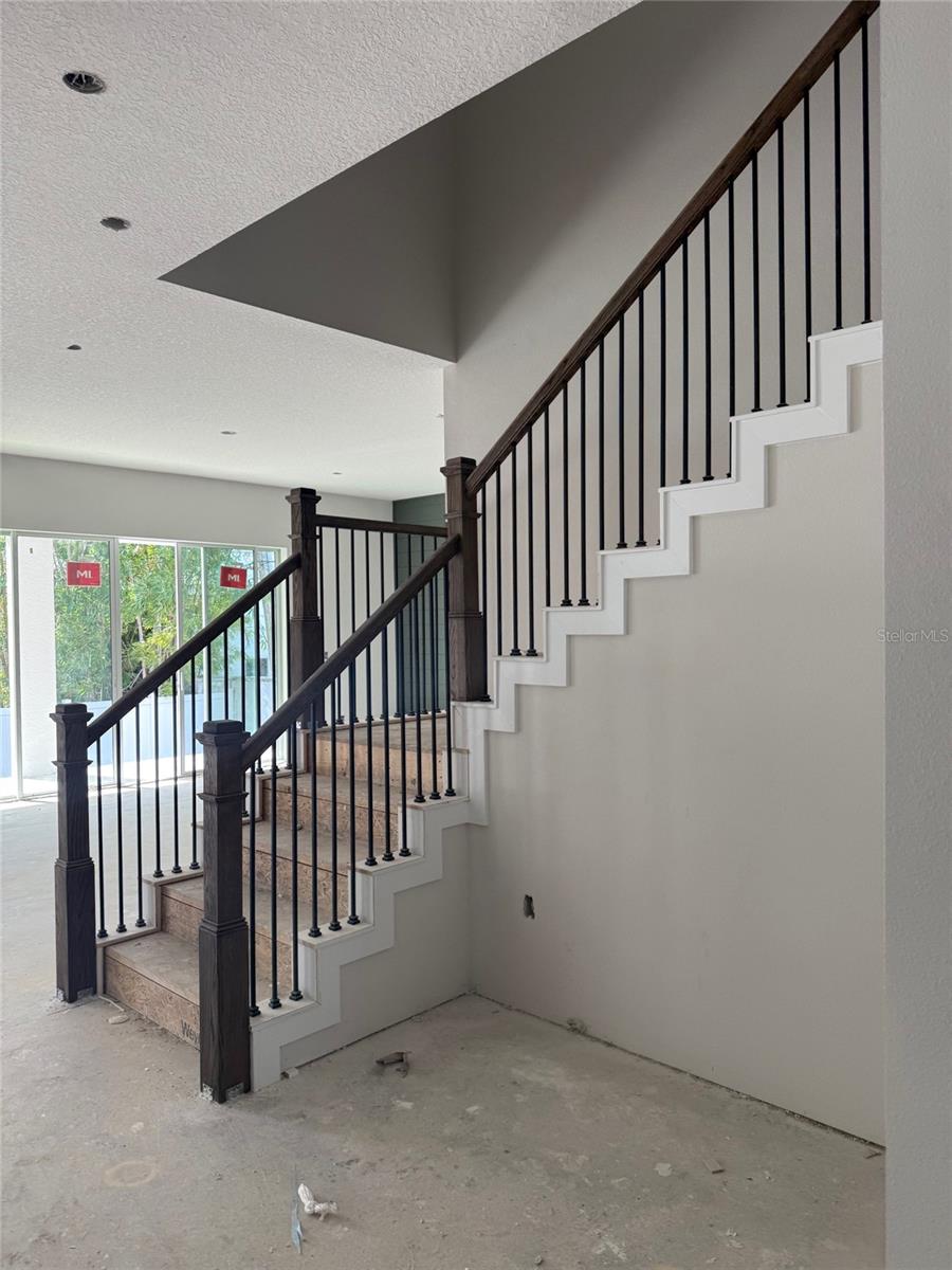 Image 13 of 21 For 4718 Kensington Avenue