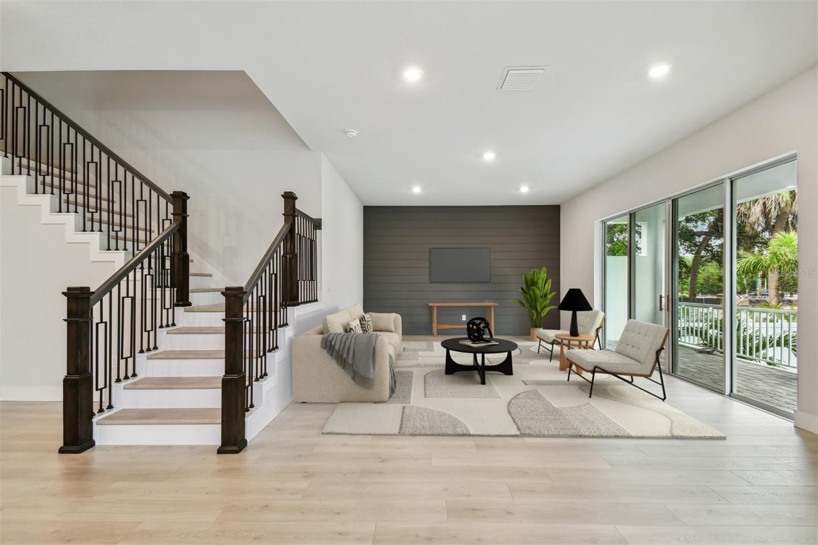 Image 18 of 21 For 4718 Kensington Avenue