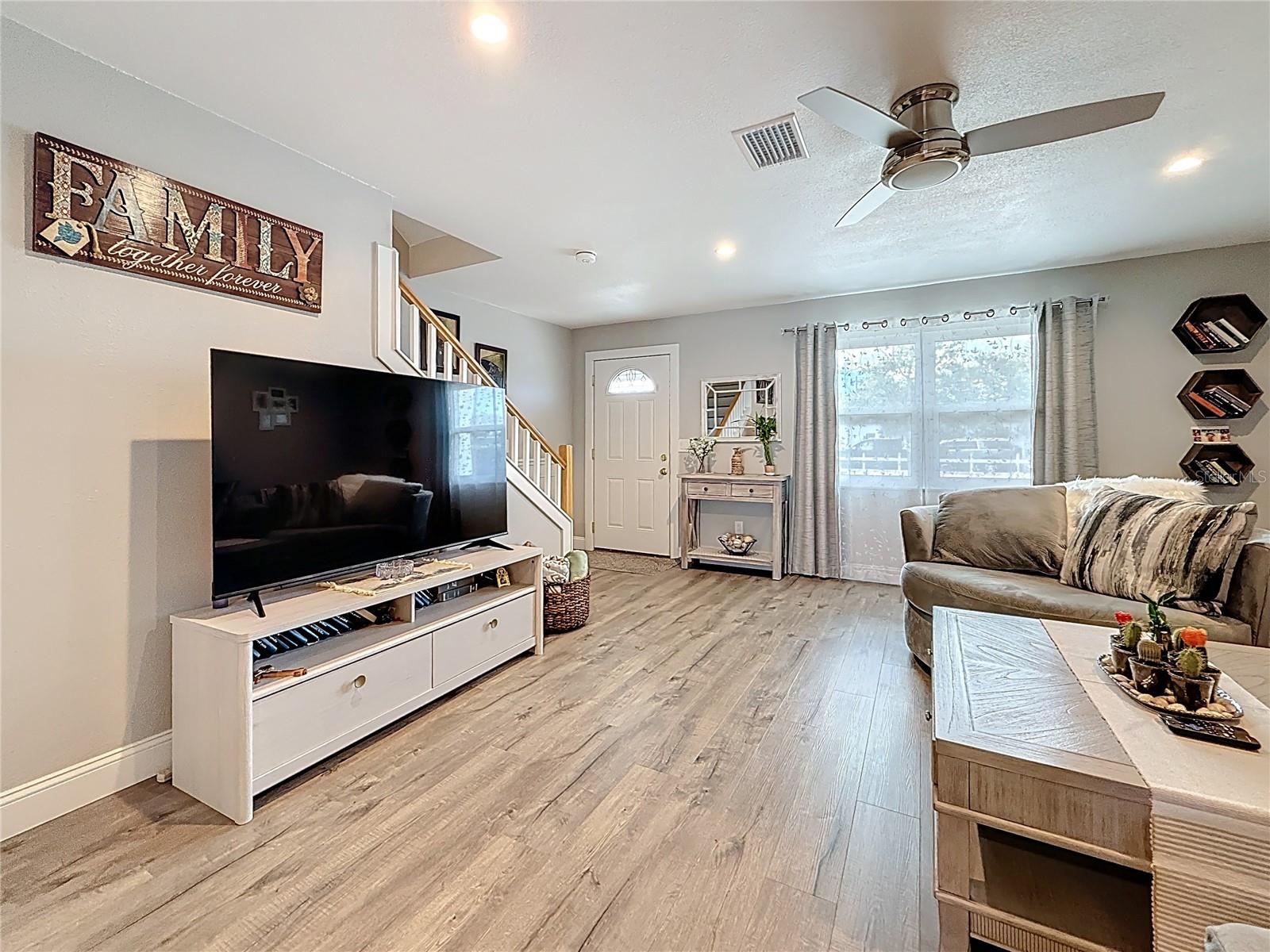 Image 10 of 71 For 802 Mindy Court