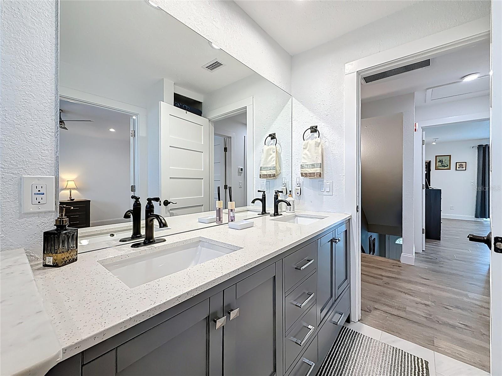 Image 34 of 71 For 802 Mindy Court