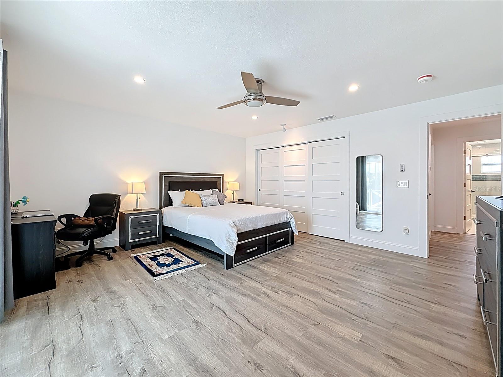 Image 36 of 71 For 802 Mindy Court