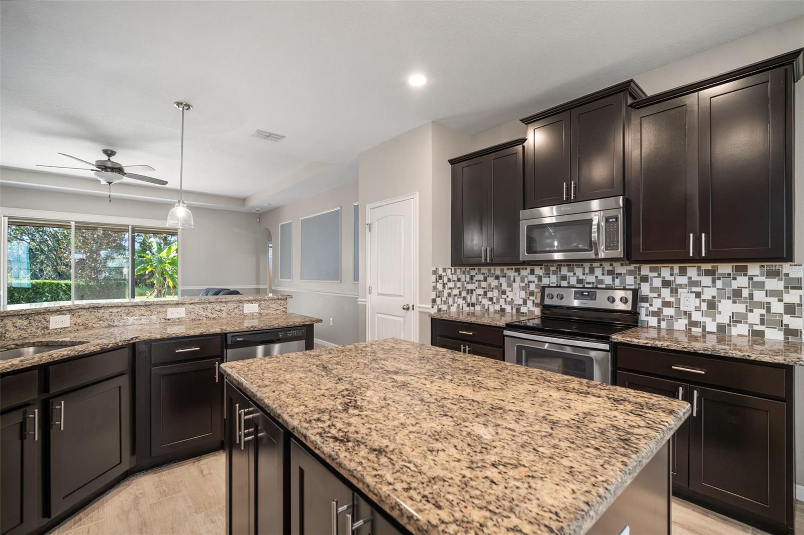 Image 10 of 65 For 12339 Prairie Valley Lane
