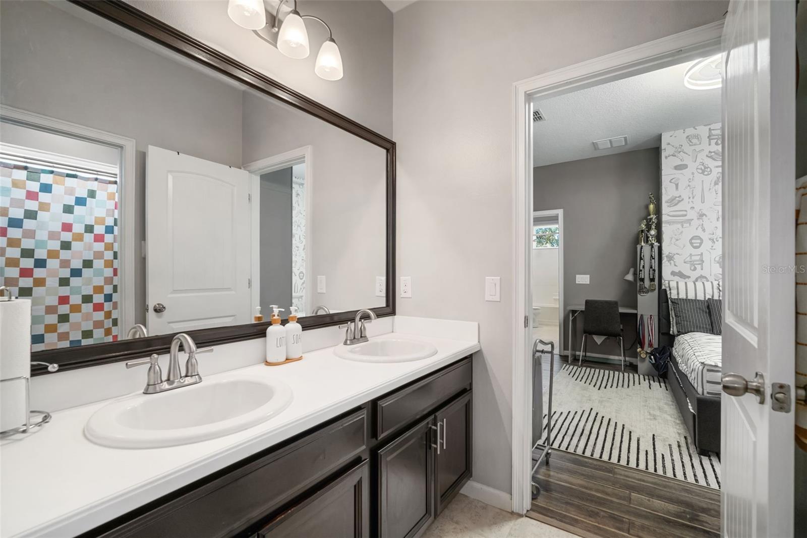 Image 33 of 65 For 12339 Prairie Valley Lane