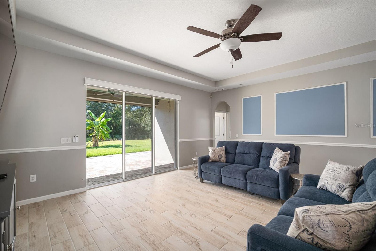 Image 6 of 65 For 12339 Prairie Valley Lane