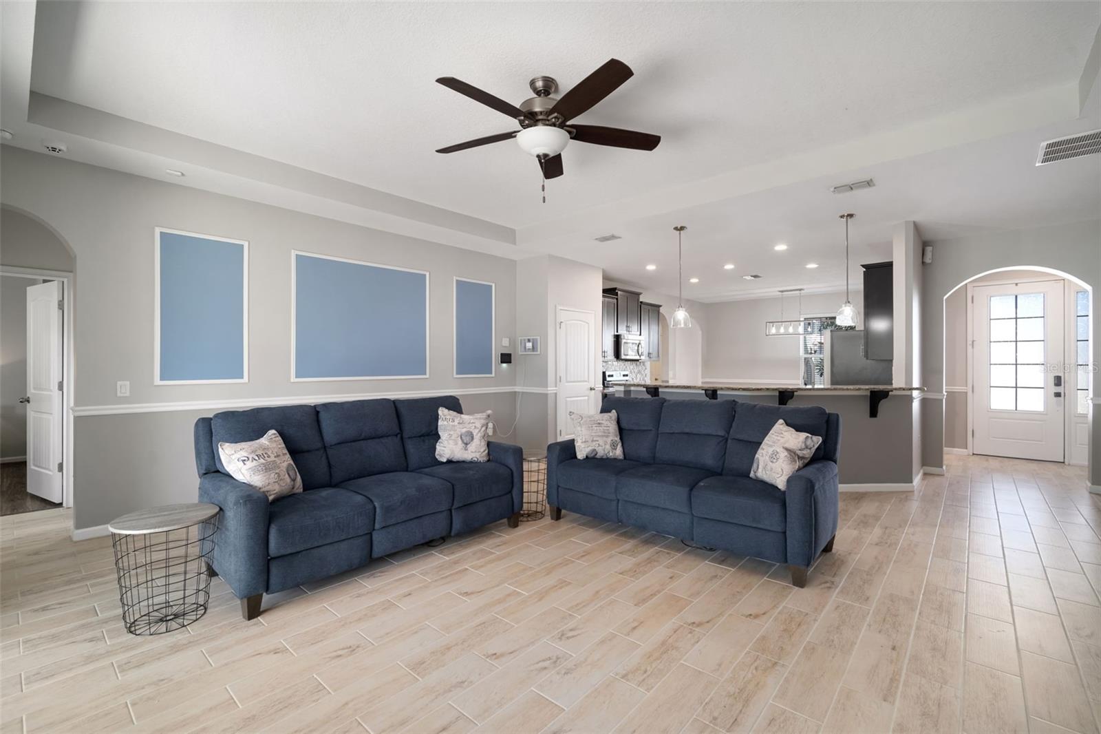 Image 8 of 65 For 12339 Prairie Valley Lane