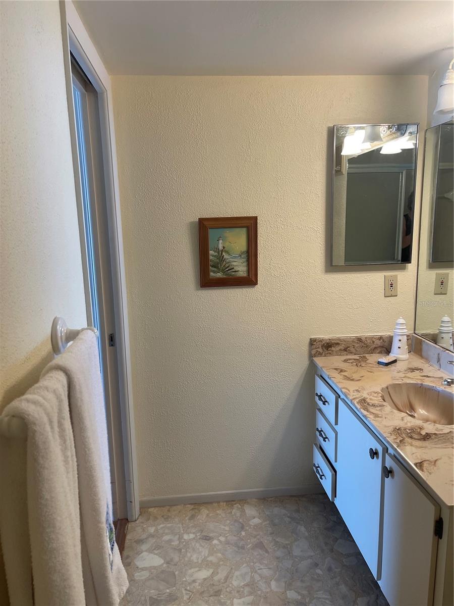Image 36 of 65 For 6060 Shore Boulevard S 605