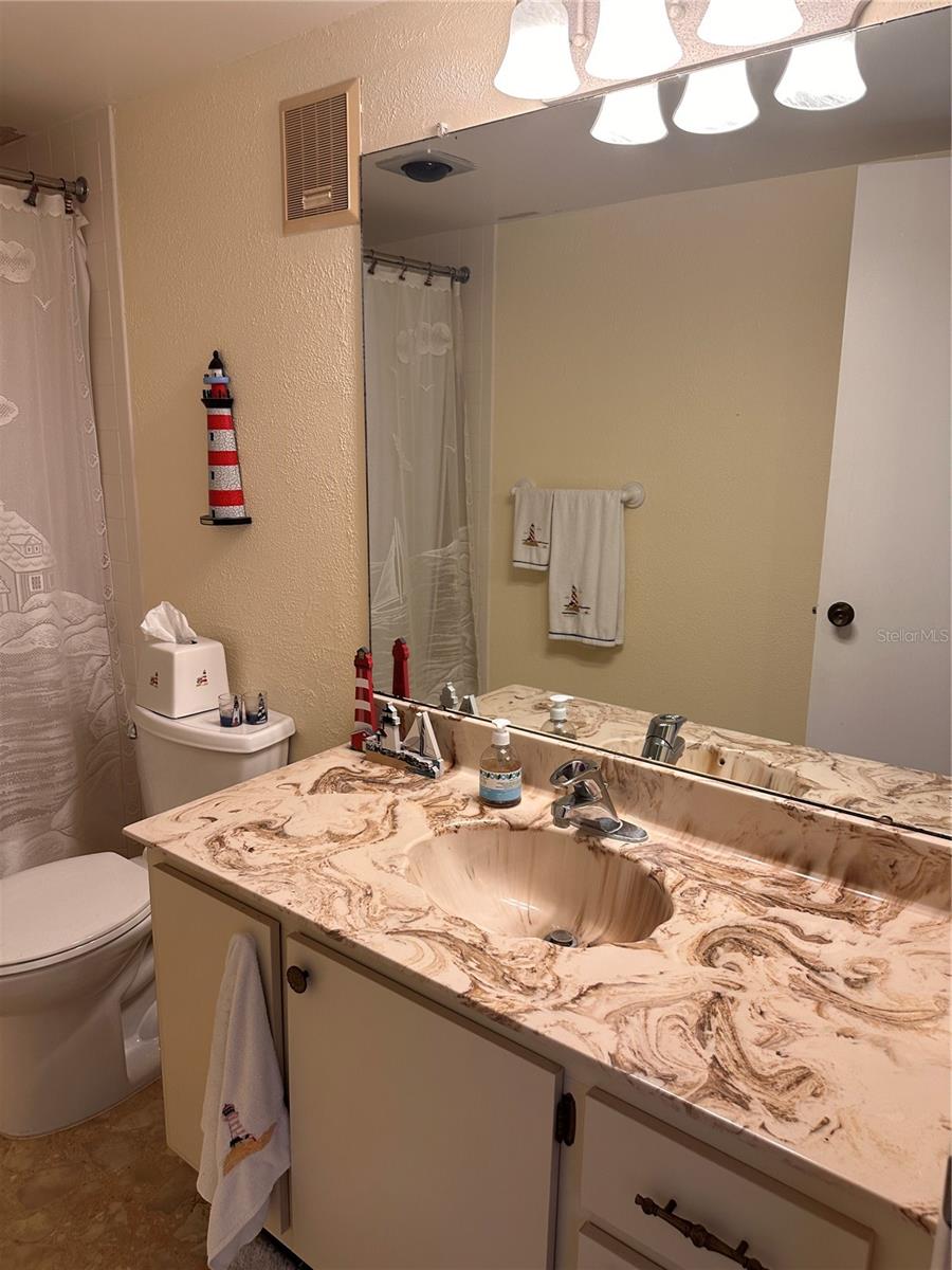 Image 46 of 65 For 6060 Shore Boulevard S 605
