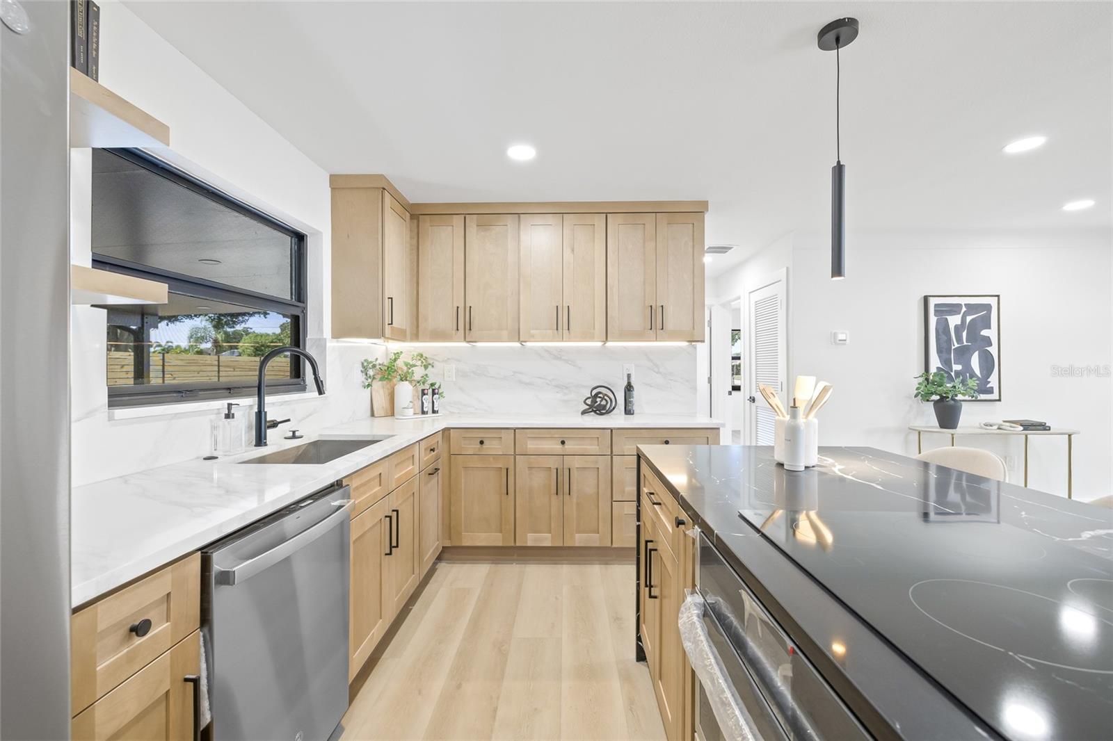 Image 12 of 46 For 6196 44th Avenue N