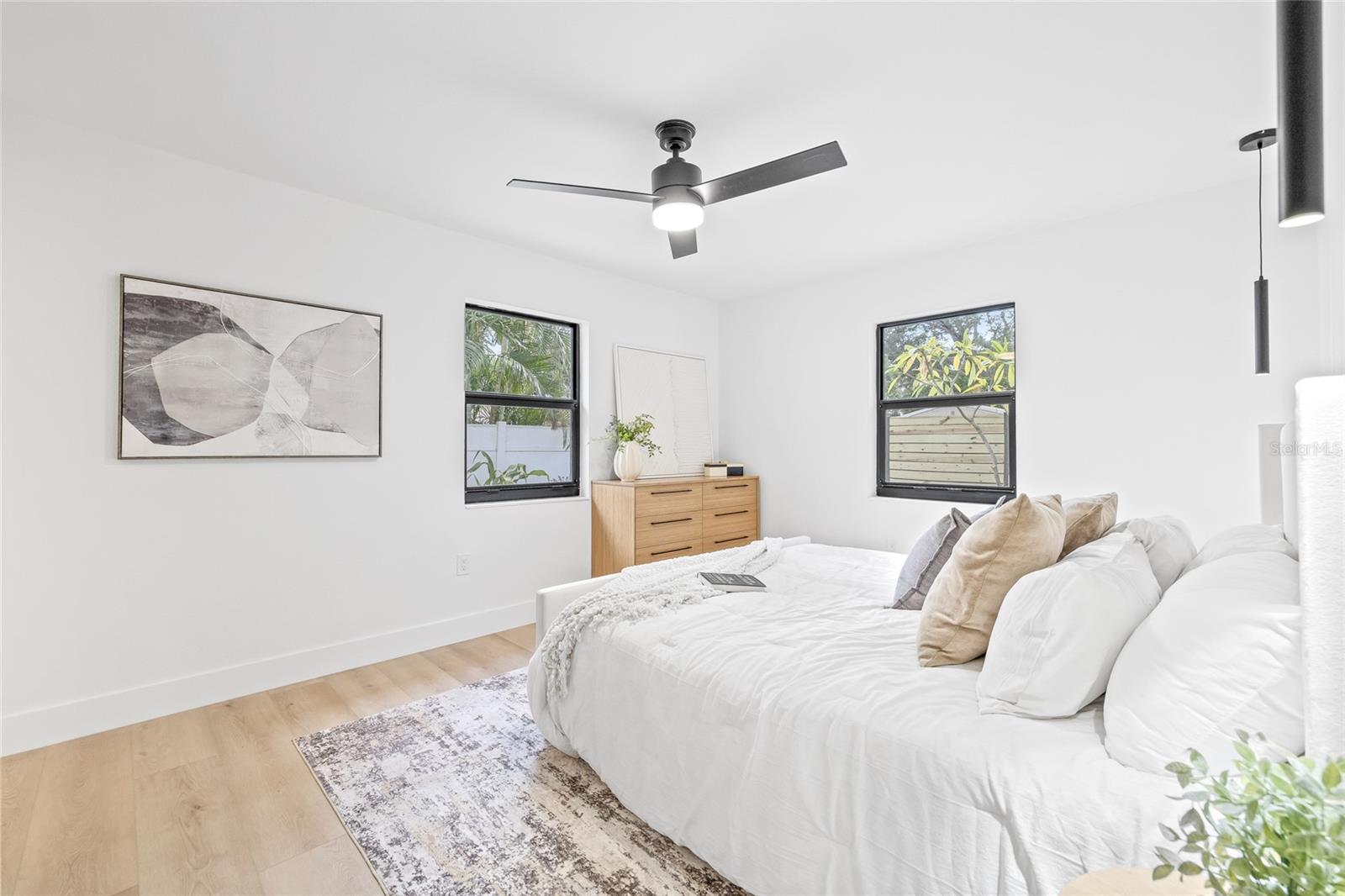 Image 21 of 46 For 6196 44th Avenue N