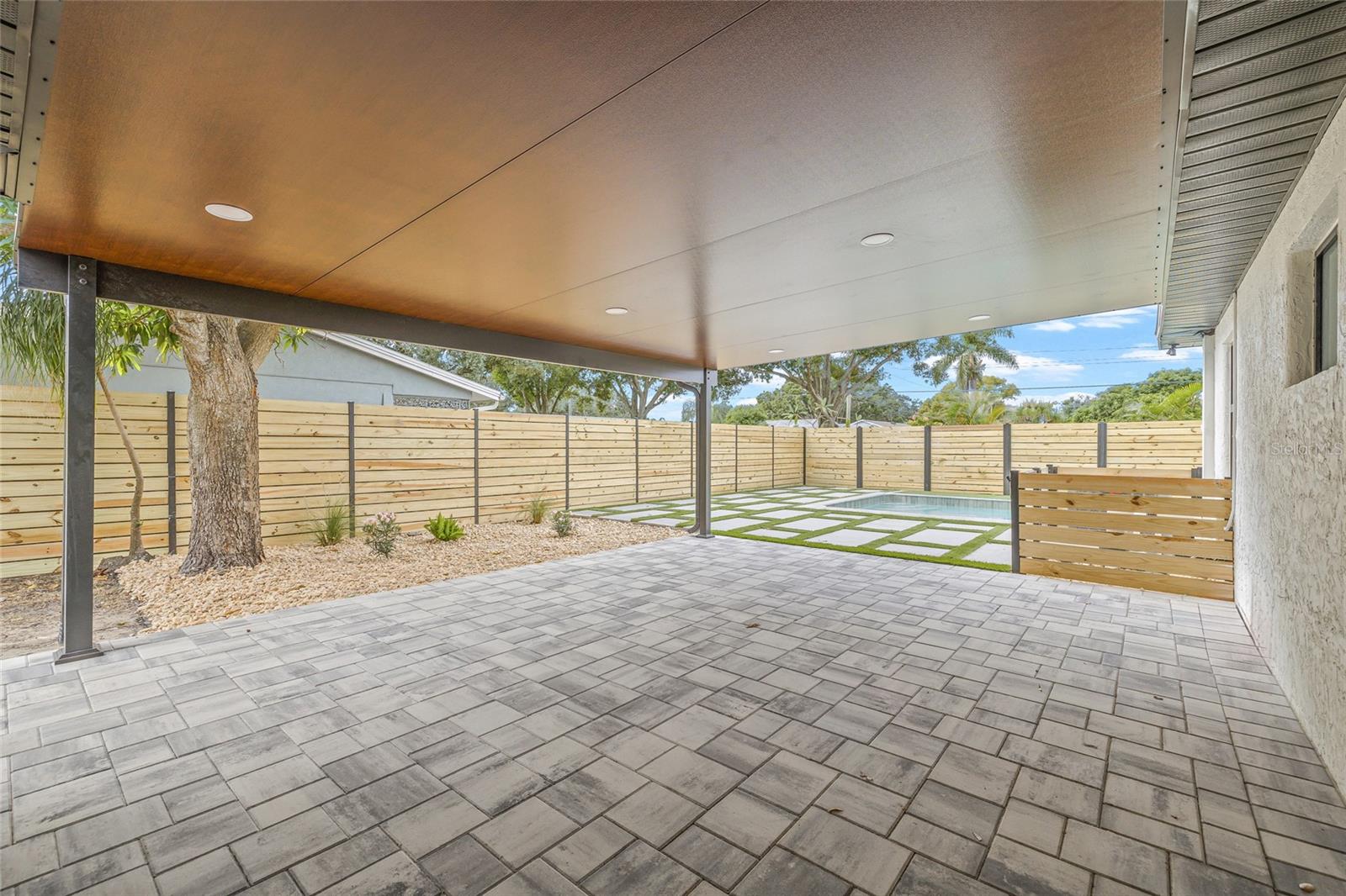 Image 34 of 46 For 6196 44th Avenue N