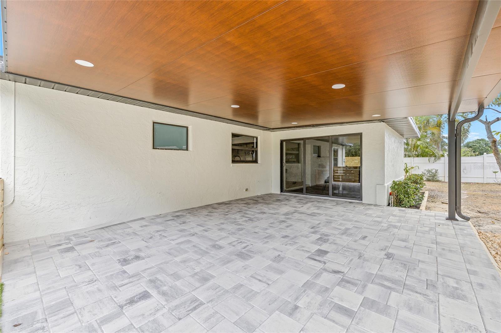 Image 36 of 46 For 6196 44th Avenue N