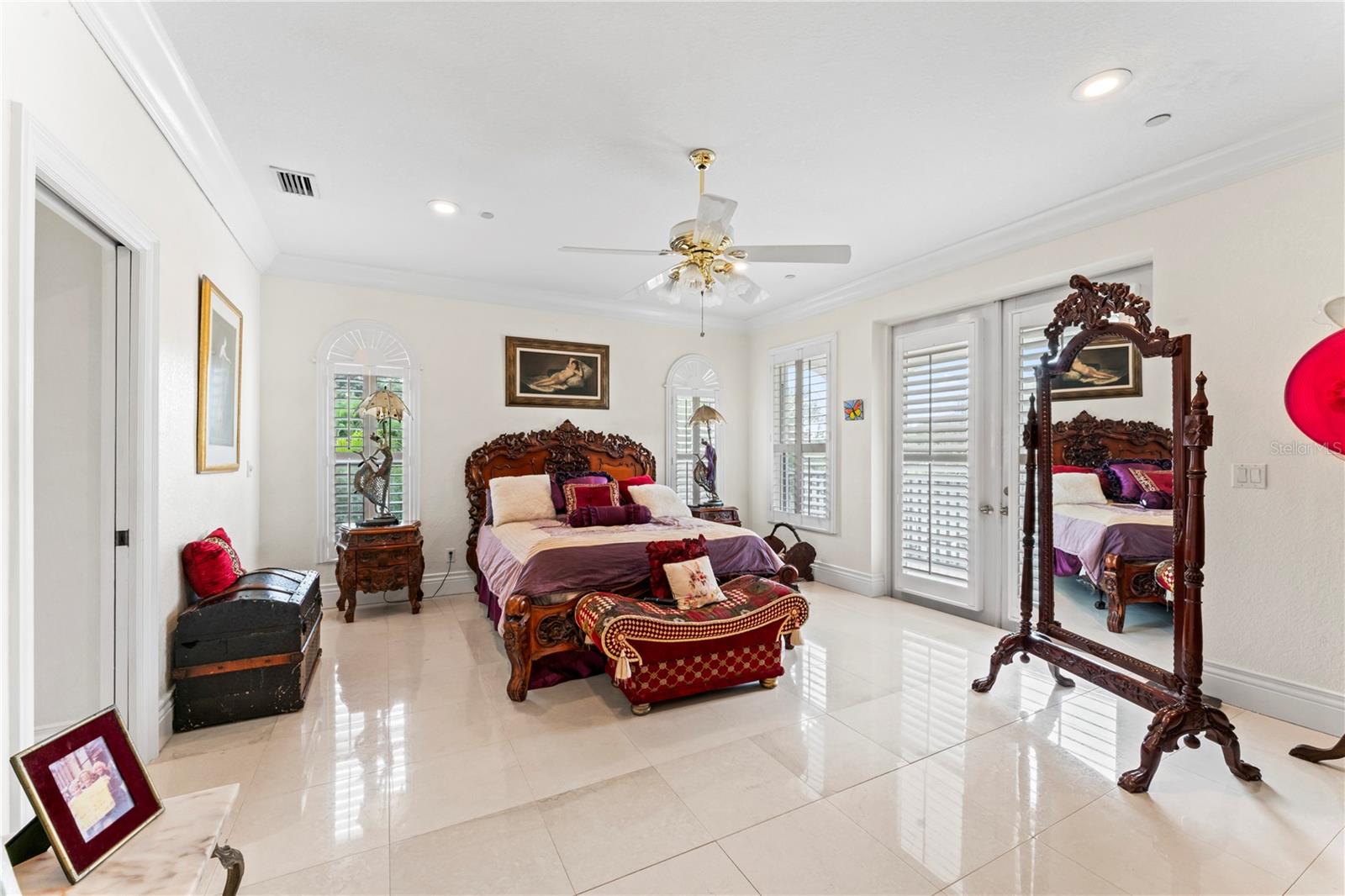 Image 23 of 79 For 2914 Shoreview Place