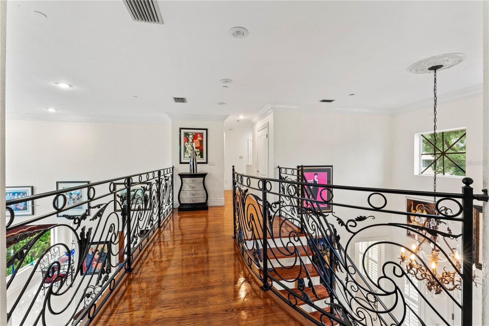 Image 35 of 79 For 2914 Shoreview Place