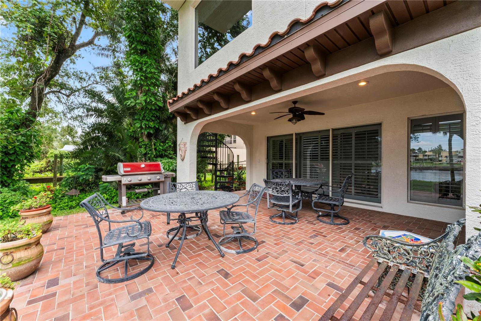 Image 58 of 79 For 2914 Shoreview Place