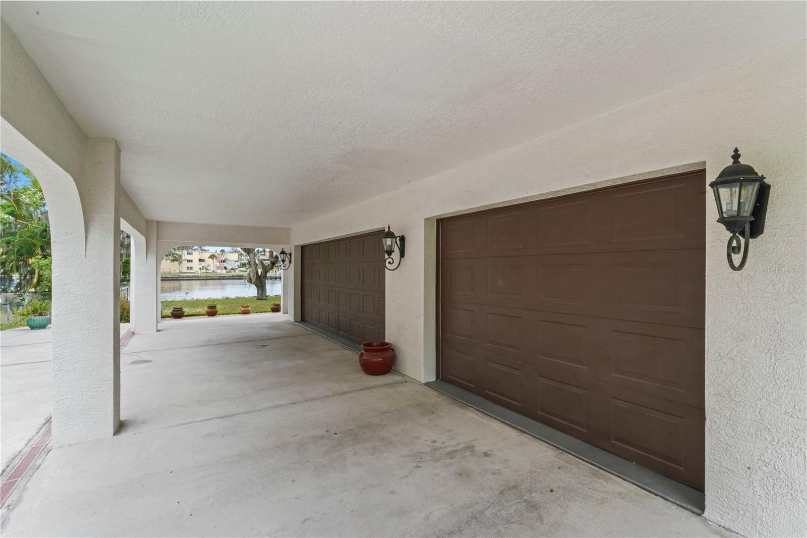Image 64 of 79 For 2914 Shoreview Place
