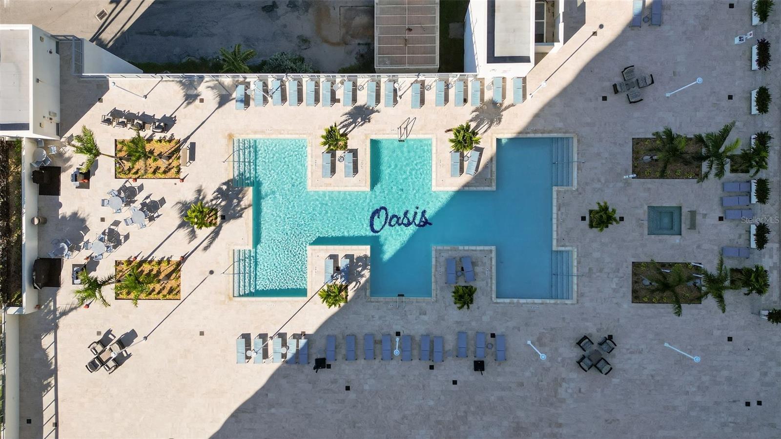 Image 21 of 39 For 3000 Oasis Grand Boulevard 1704