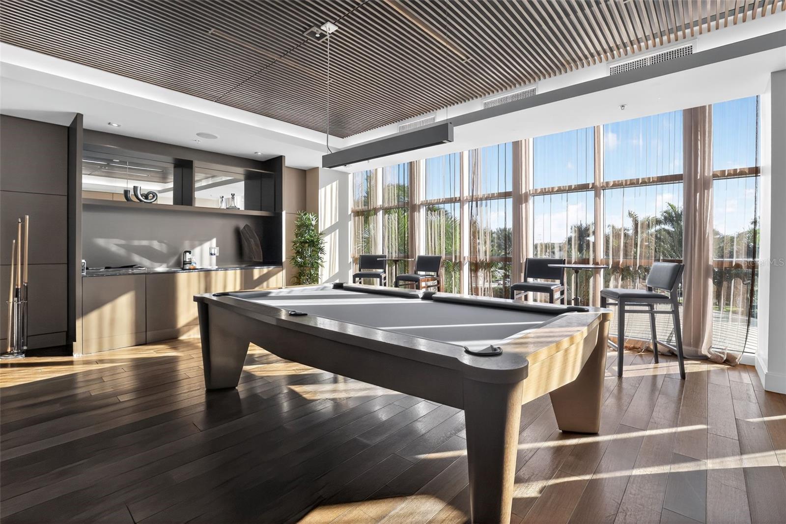 Image 36 of 39 For 3000 Oasis Grand Boulevard 1704