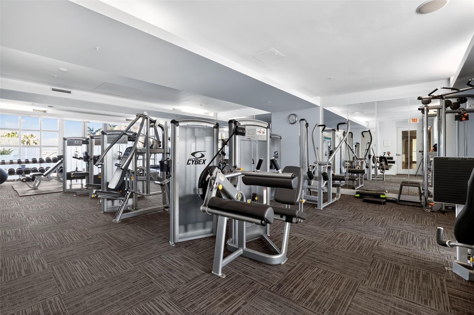 Image 38 of 39 For 3000 Oasis Grand Boulevard 1704