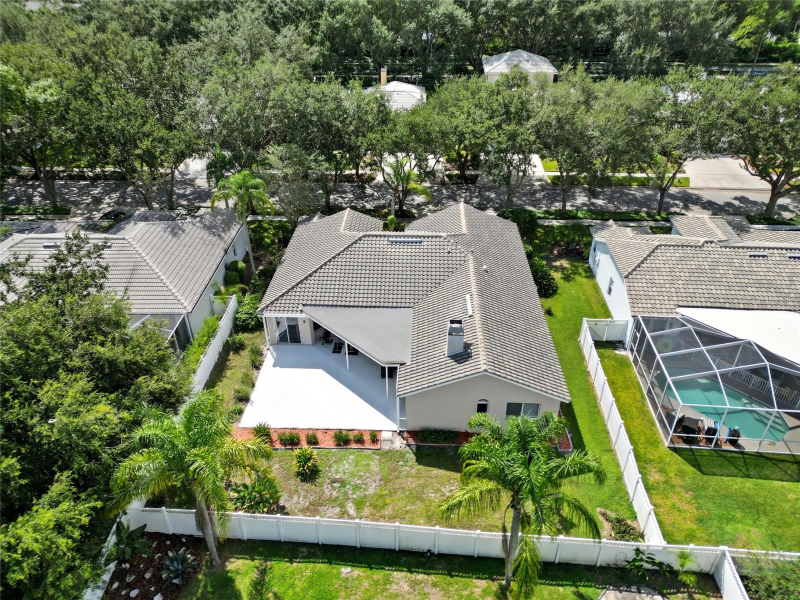 Listing photo id 12 for 9305 Wellington Park Circle