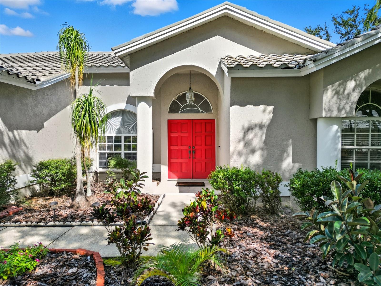 Listing photo id 0 for 9305 Wellington Park Circle