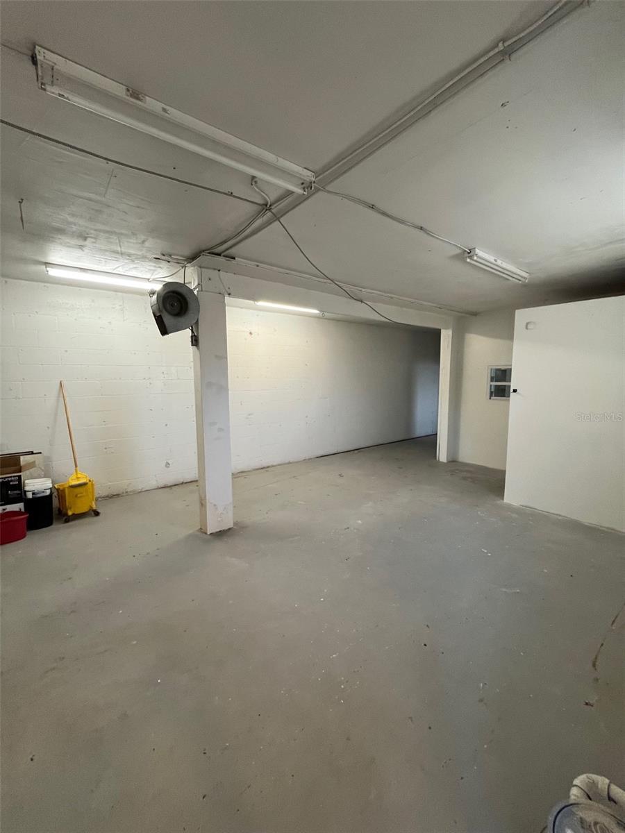 Image 14 of 22 For 1221 Court Street
