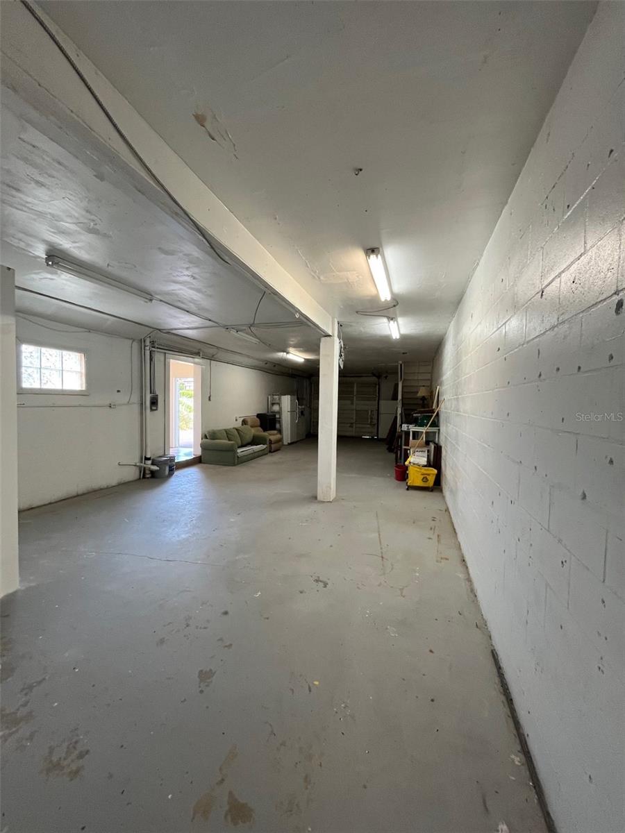 Image 15 of 22 For 1221 Court Street