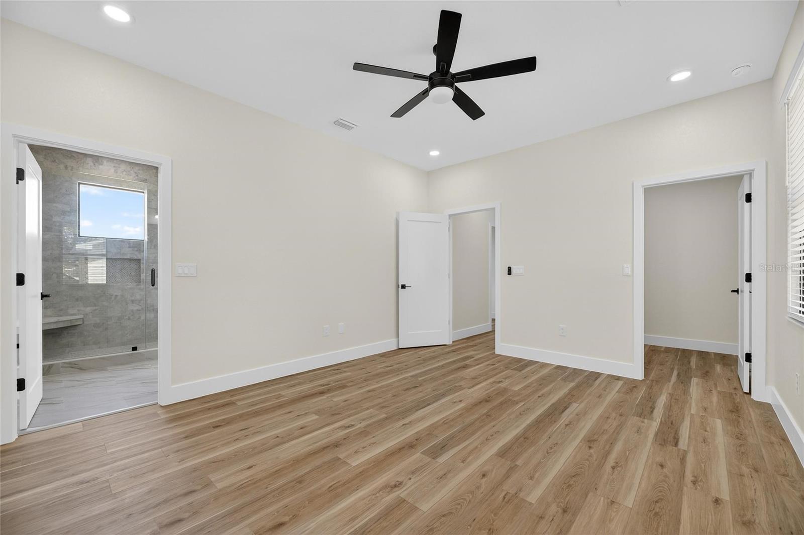 Image 13 of 23 For 1002 19th Avenue
