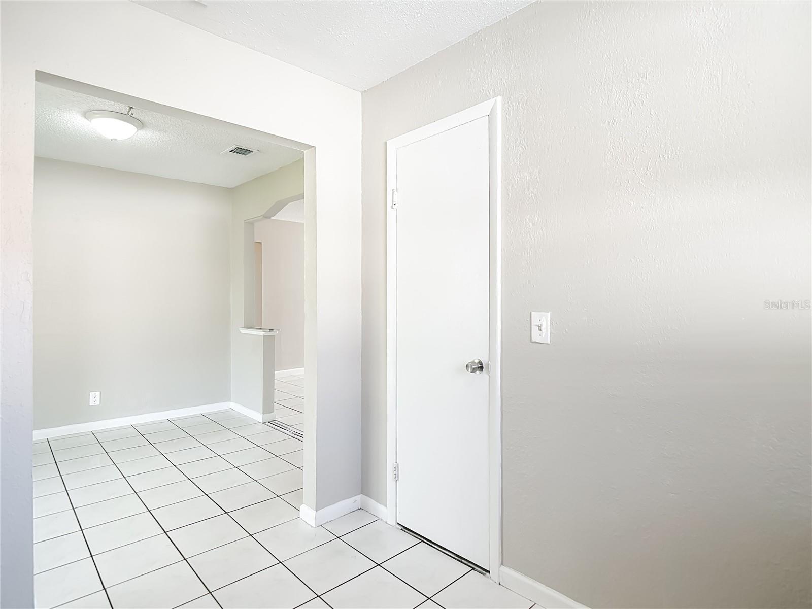 Image 17 of 46 For 6419 Paris Street