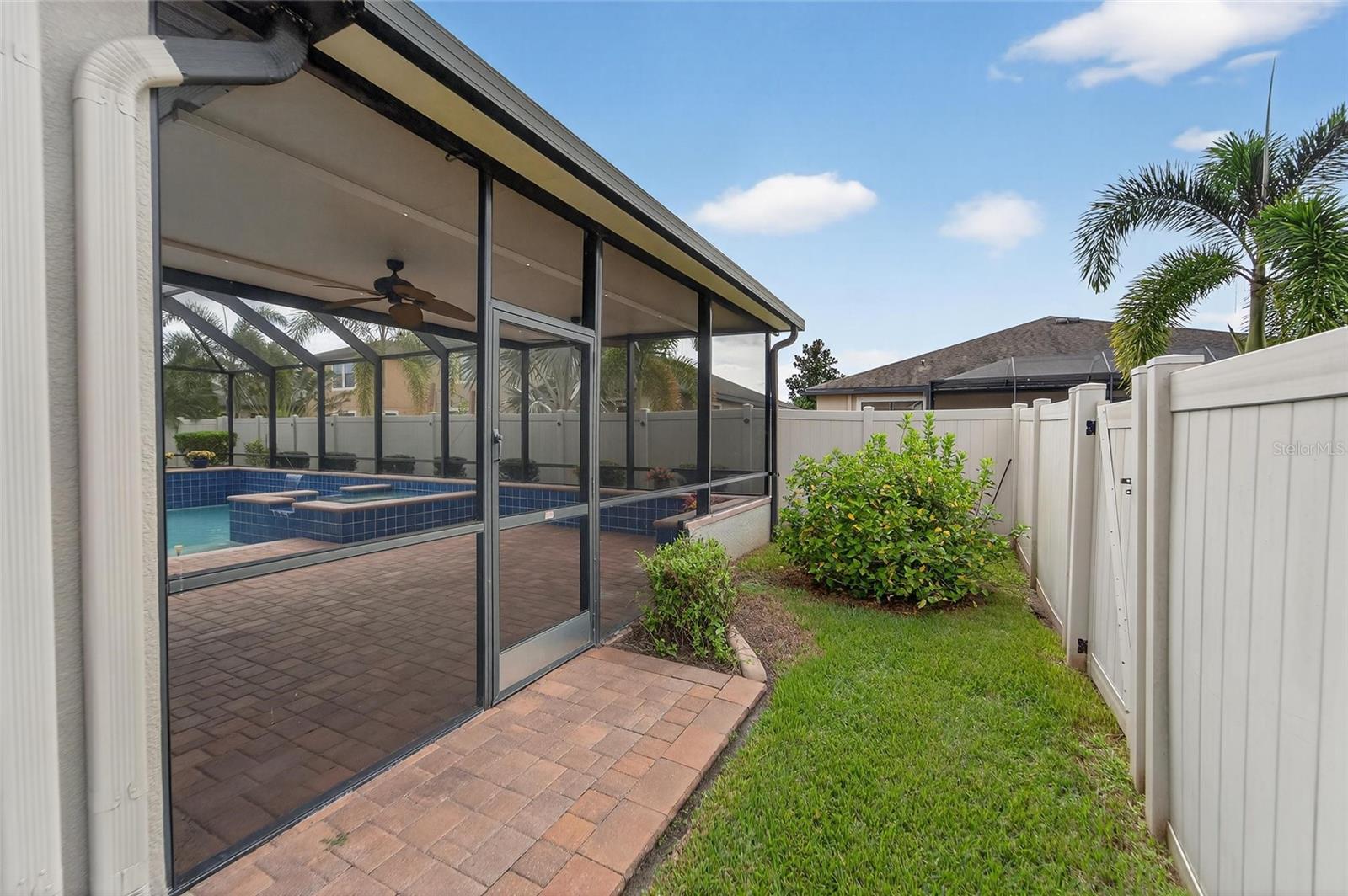 Image 62 of 73 For 8449 Bluevine Sky Drive