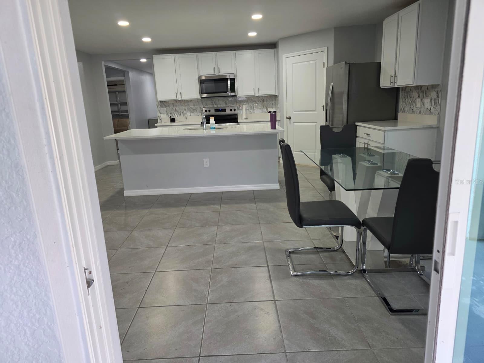 Image 3 of 12 For 9142 Mccormick Street