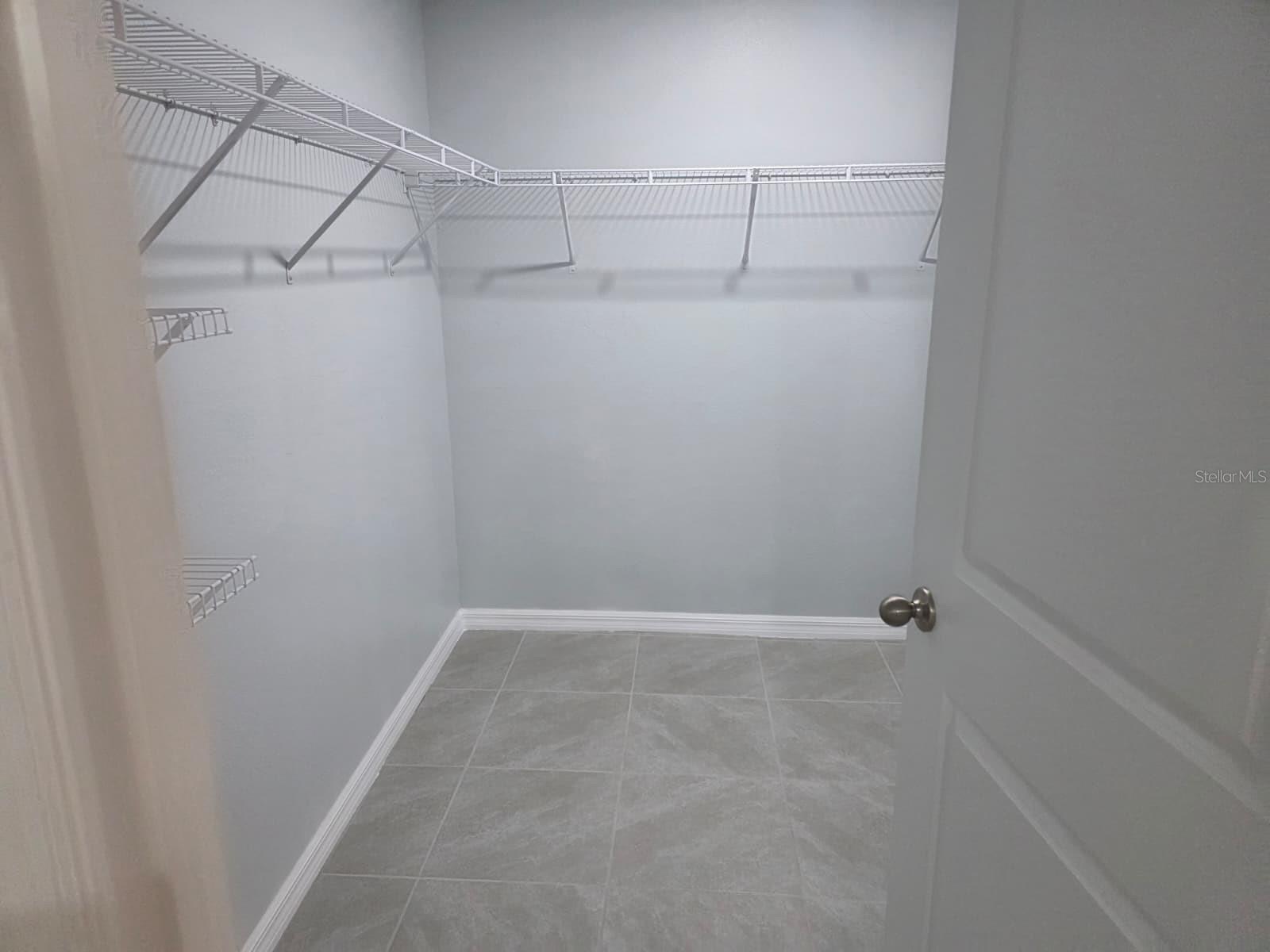 Image 6 of 12 For 9142 Mccormick Street