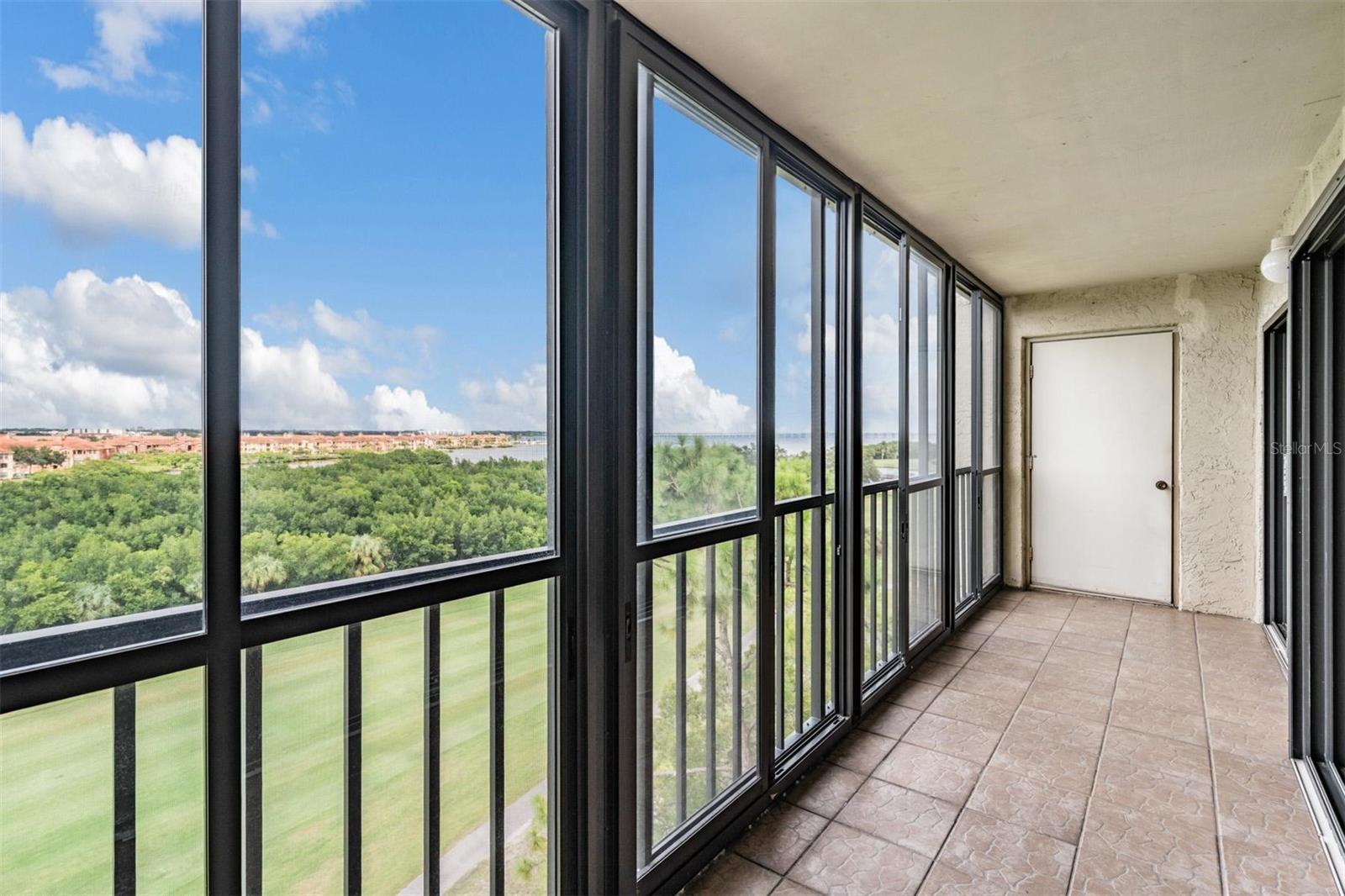 Image 20 of 59 For 3300 Cove Cay Drive 7b