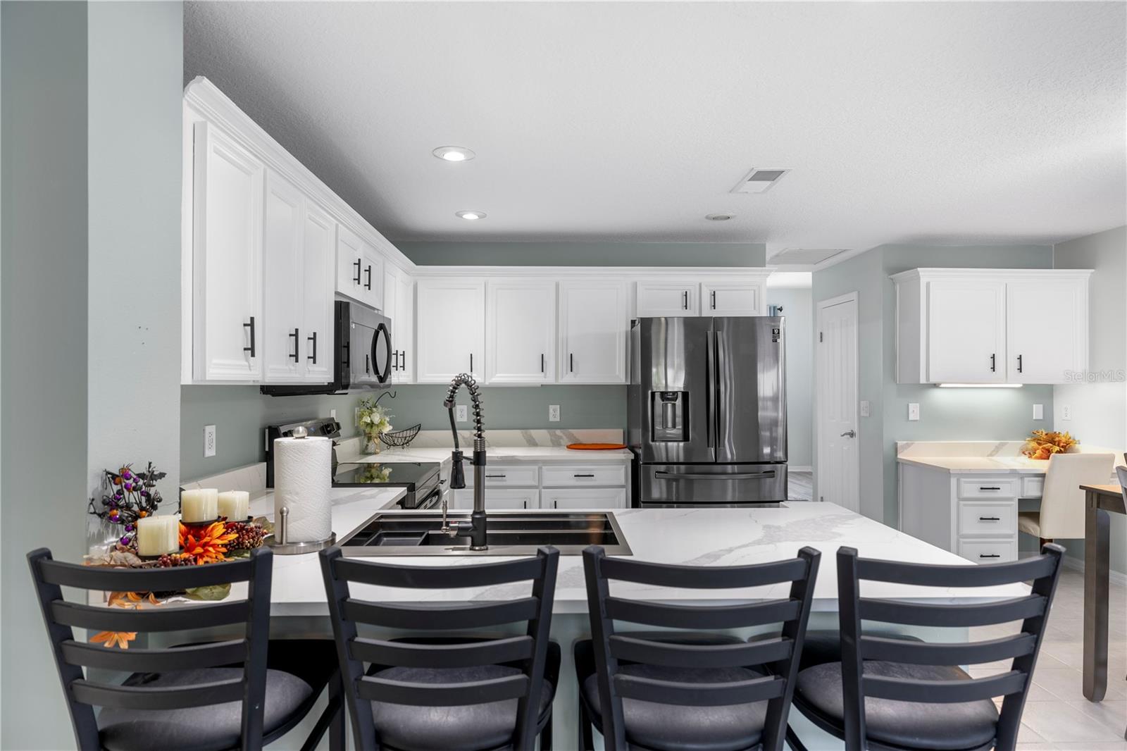 Listing photo id 12 for 15101 Bald Eagle Street