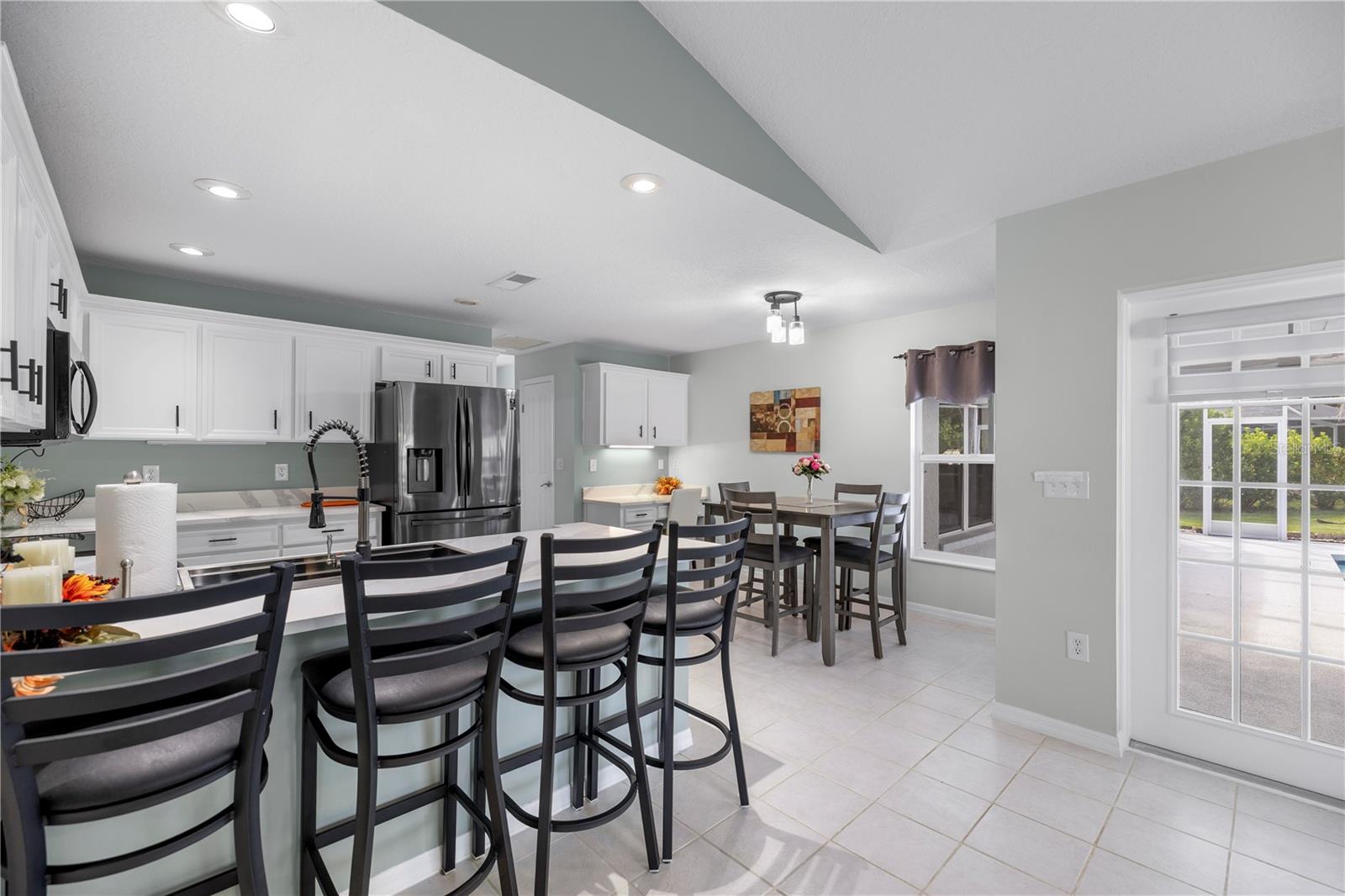 Listing photo id 14 for 15101 Bald Eagle Street