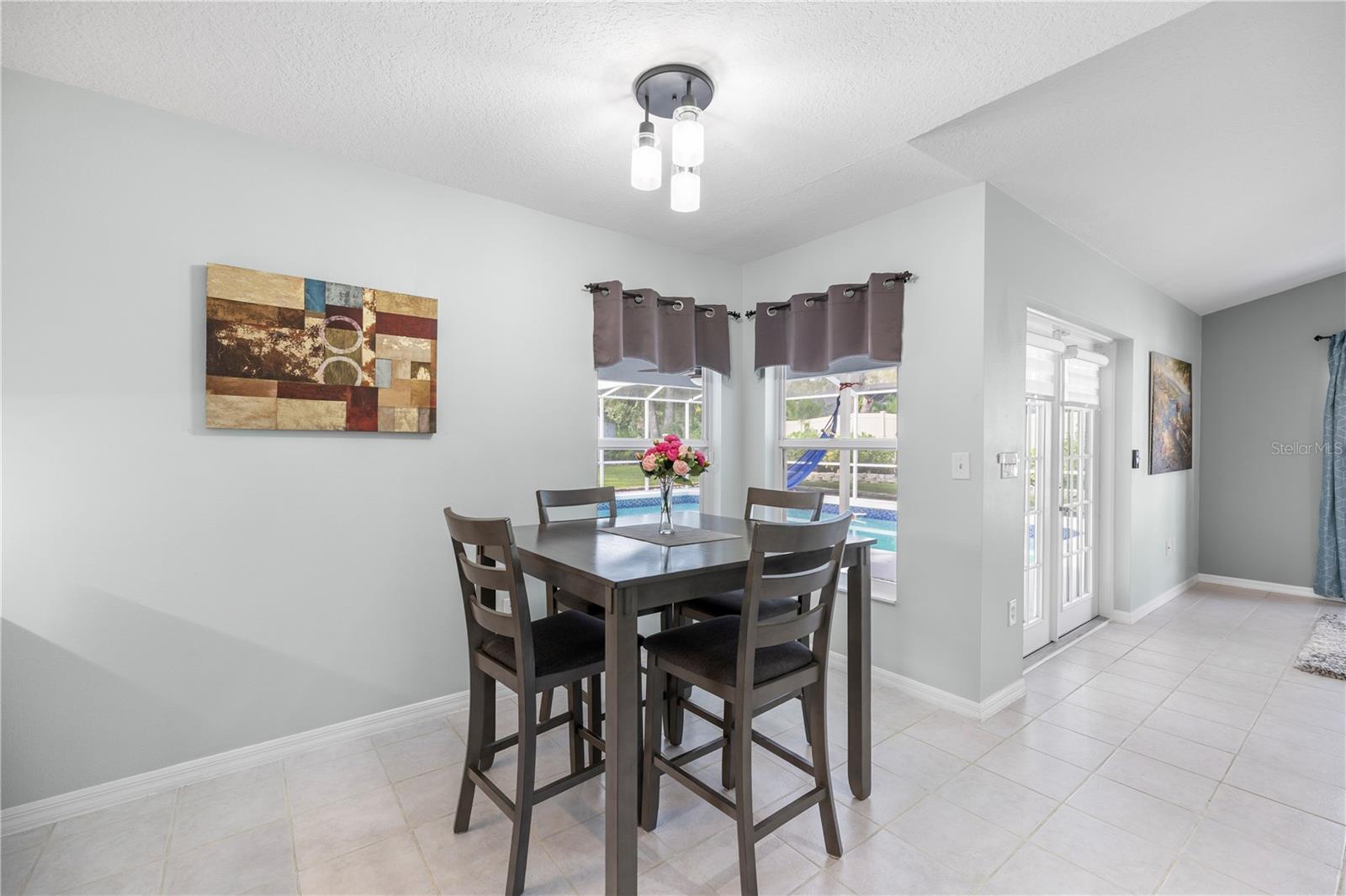 Listing photo id 15 for 15101 Bald Eagle Street