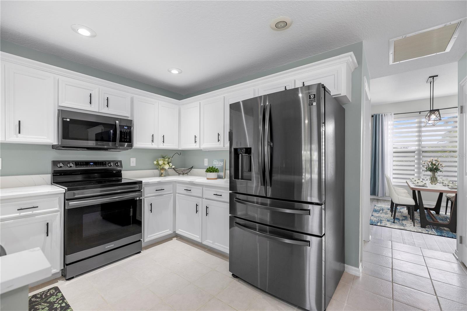 Listing photo id 19 for 15101 Bald Eagle Street