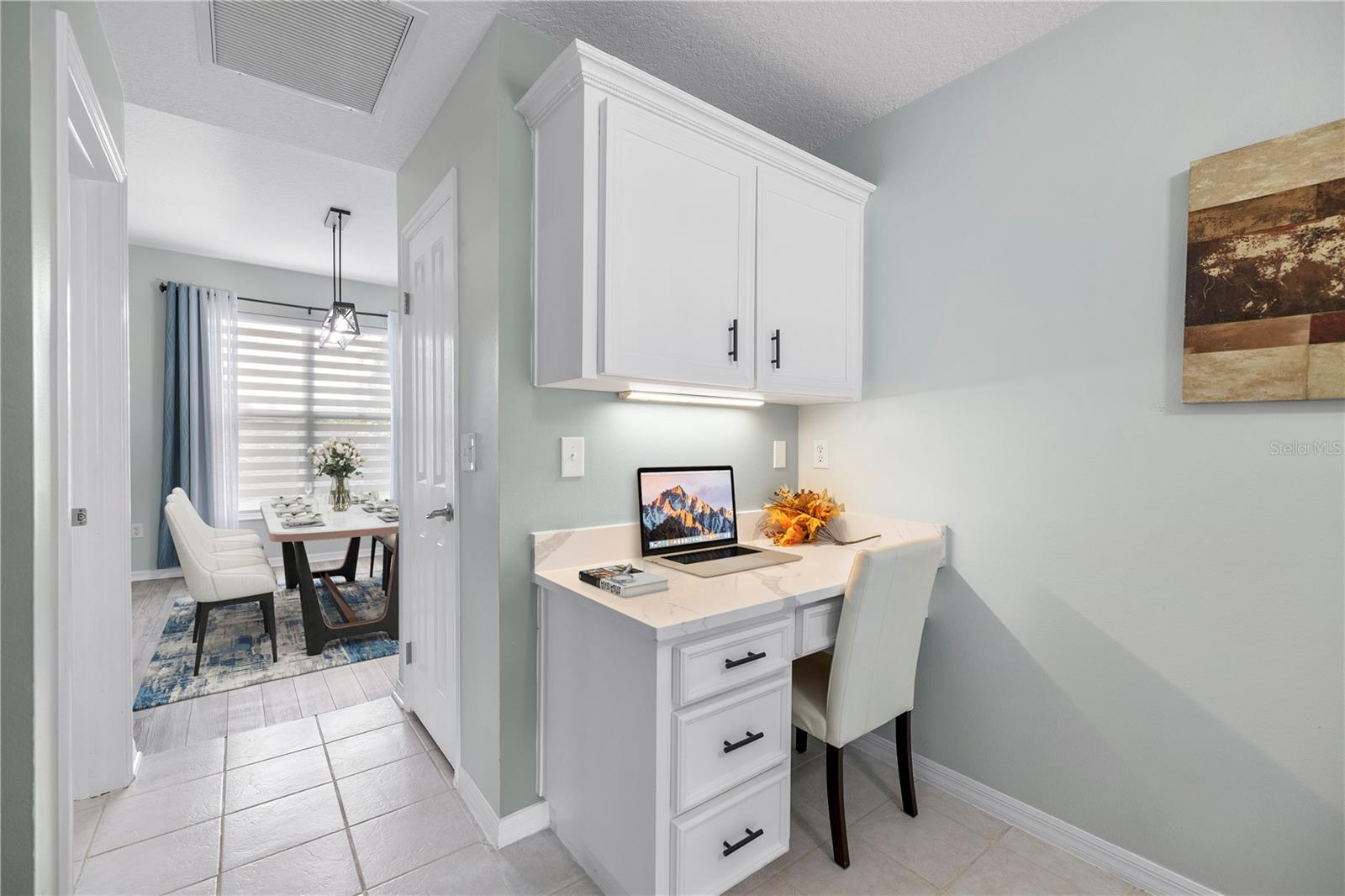 Listing photo id 22 for 15101 Bald Eagle Street