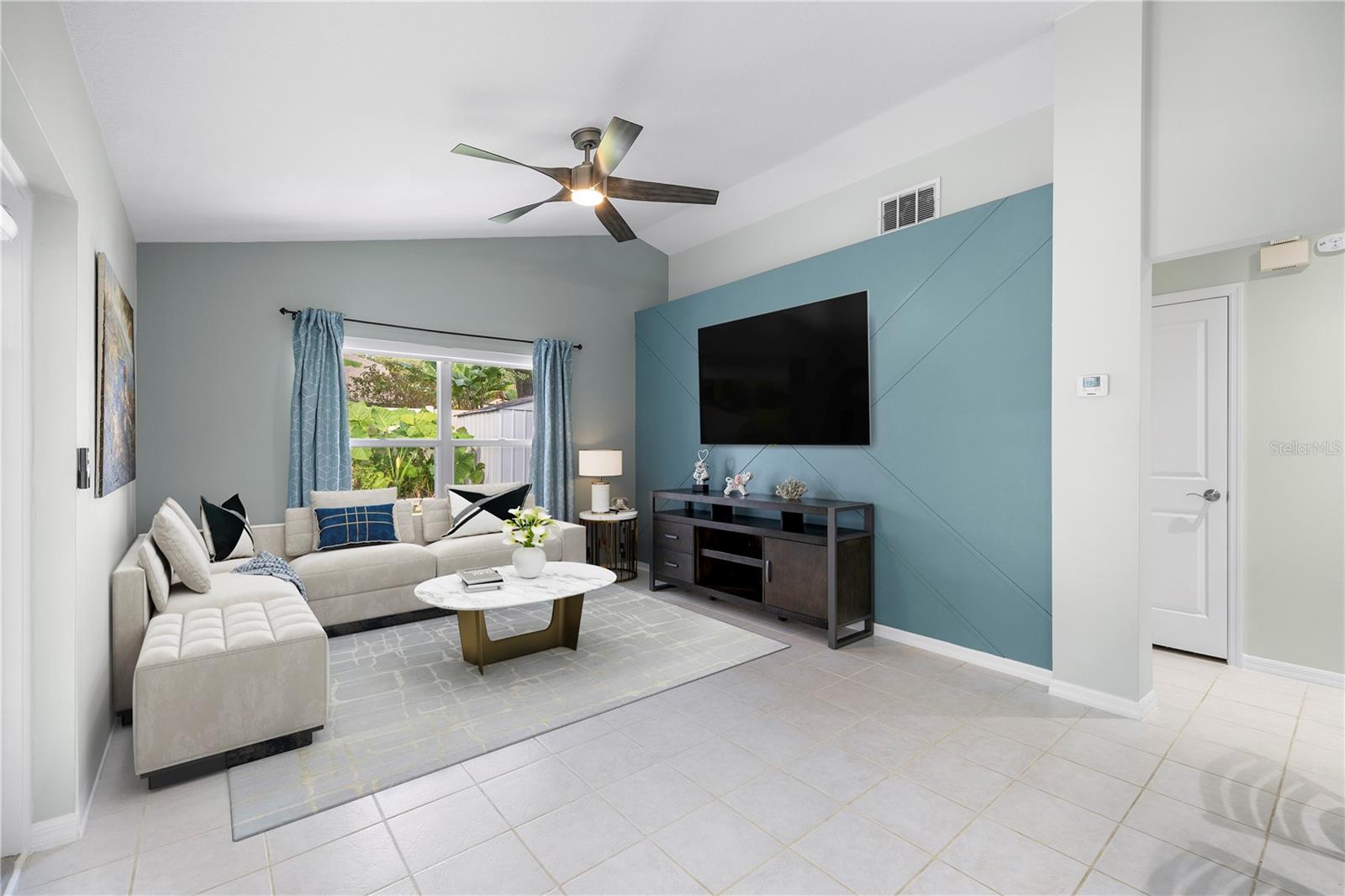 Listing photo id 25 for 15101 Bald Eagle Street