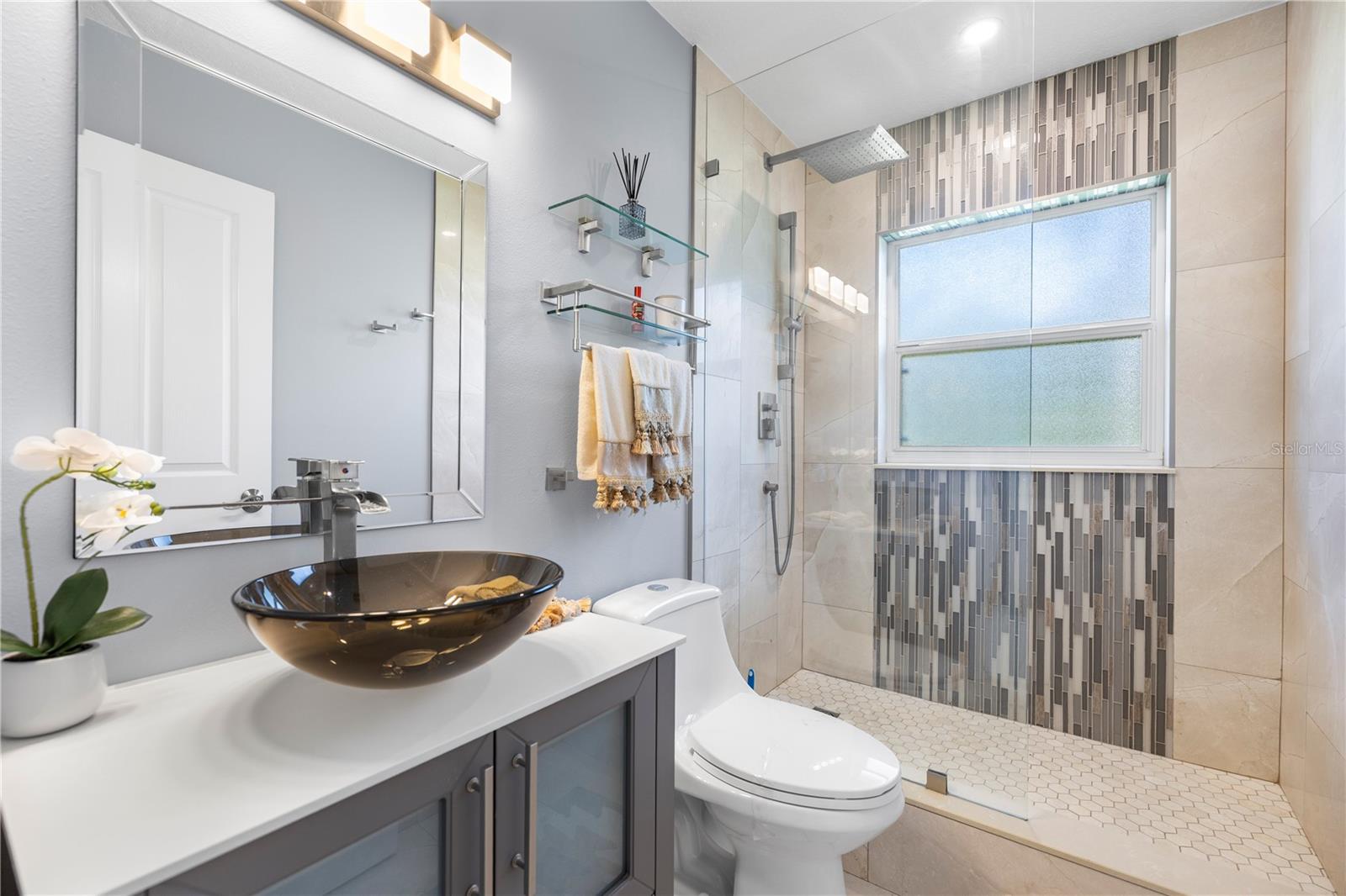 Listing photo id 39 for 15101 Bald Eagle Street