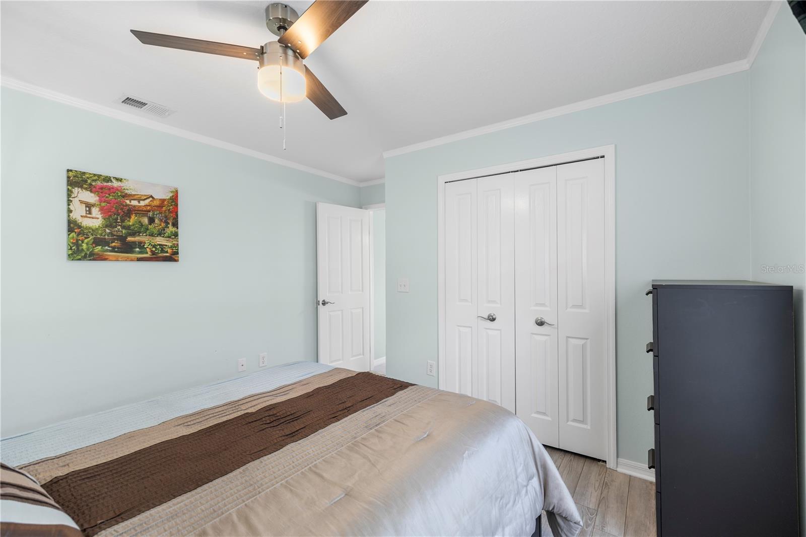 Listing photo id 42 for 15101 Bald Eagle Street