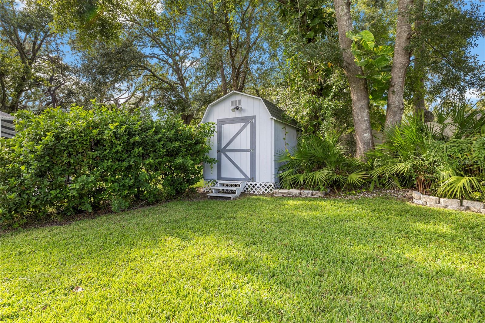 Listing photo id 56 for 15101 Bald Eagle Street