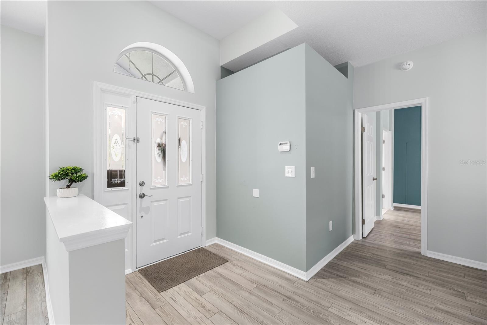 Listing photo id 4 for 15101 Bald Eagle Street