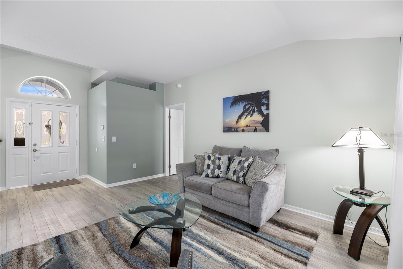 Listing photo id 5 for 15101 Bald Eagle Street