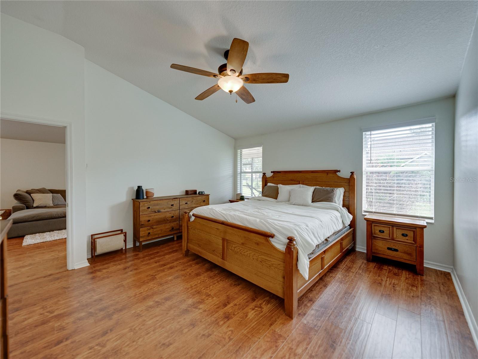 Image 15 of 25 For 16325 Bridgeglade Lane